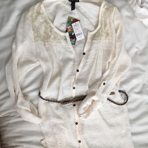 LAST SALE-Pretty, light cream top with belt